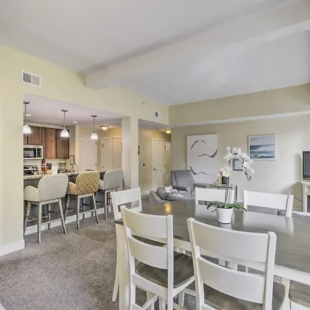 Grand Haven Condo With Patio Less Than 1 Mi To Downtown Exterior photo